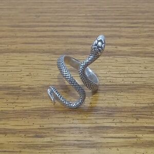 Sterling silver snake ring (Adjustable)